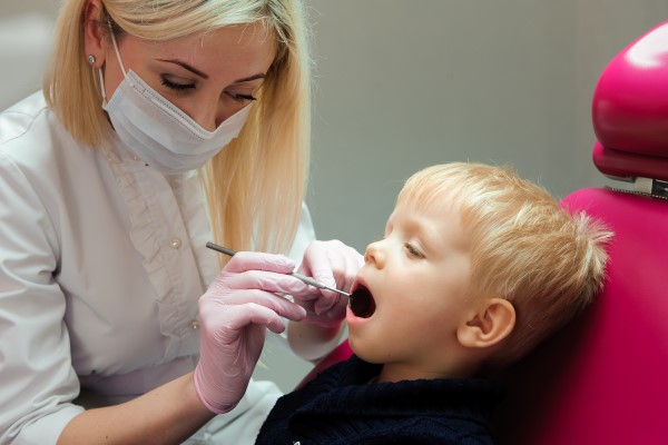 Reasons To Choose A Pediatric Dentist For Your Child’s Dental Care